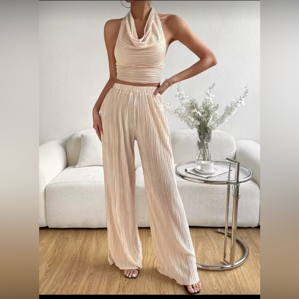 Two piece set